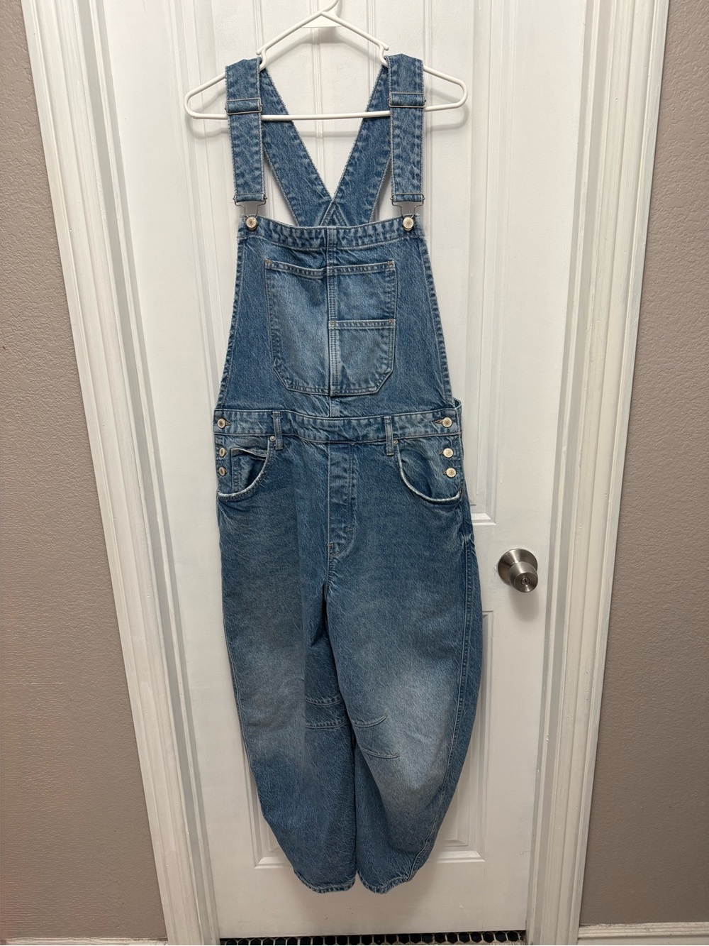We The Free Womens Good Luck Barrel Denim Overall size L  EUC (D-15)